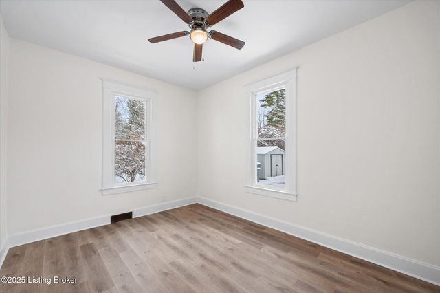 203 N 5th Ave, La Grange, KY 40031