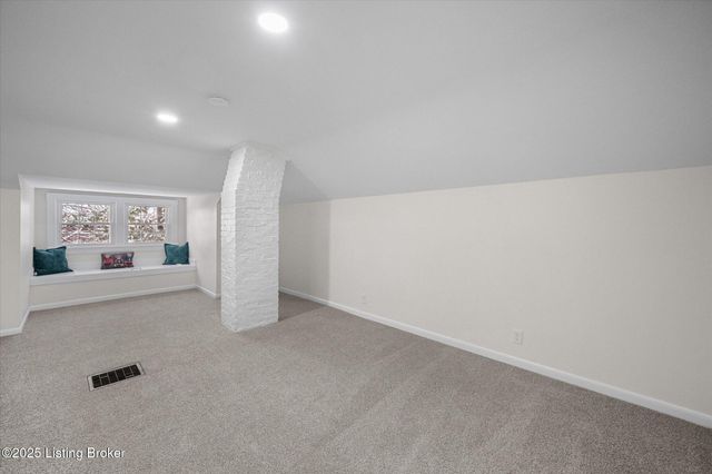 203 N 5th Ave, La Grange, KY 40031