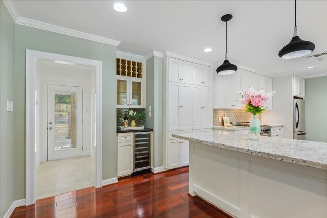 3136 Lafayette Street, Houston, TX 77005