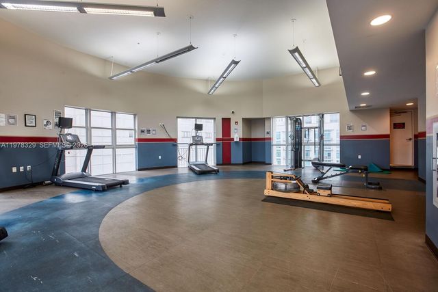 7285 SW 90th St D613, Miami, FL 33156