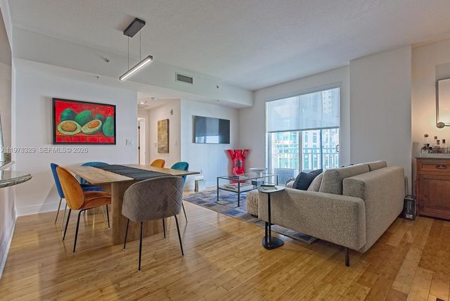 7285 SW 90th St D613, Miami, FL 33156