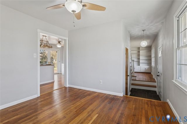 4 Michele Dr, Hampton, VA 23669