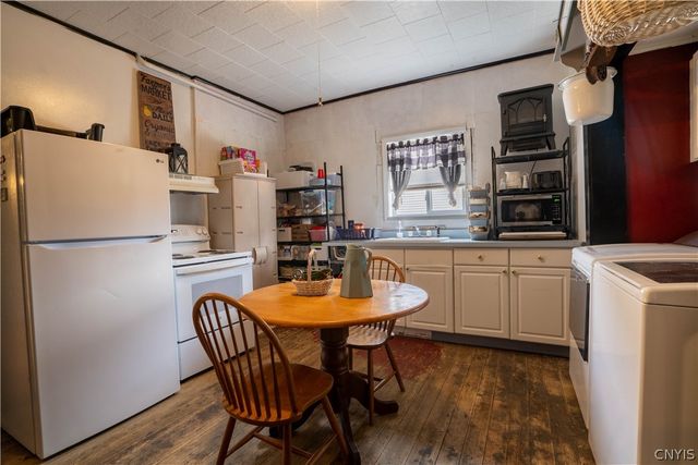 9 Bellinger Street, German Flatts, NY 13407