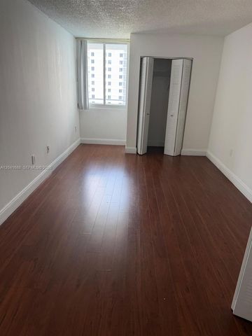 800 N Miami Avenue E1402, Miami, FL 33136