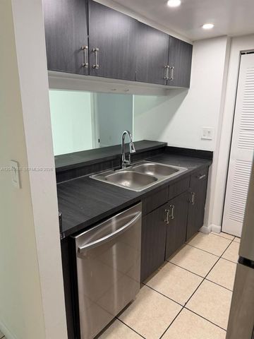 800 N Miami Avenue E1402, Miami, FL 33136