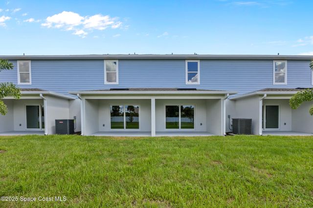 218 Hidden Woods Place, Melbourne, FL 32901