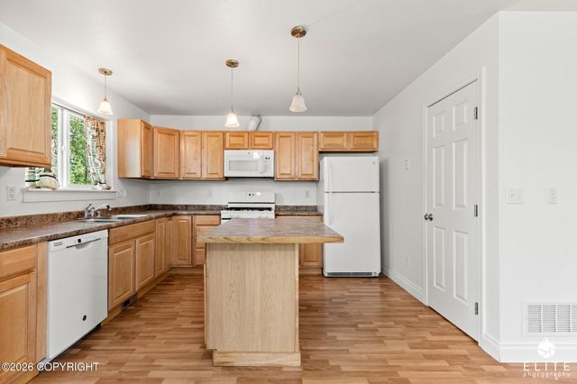 1548 N Pioneer Peak Drive, Wasilla, AK 99654