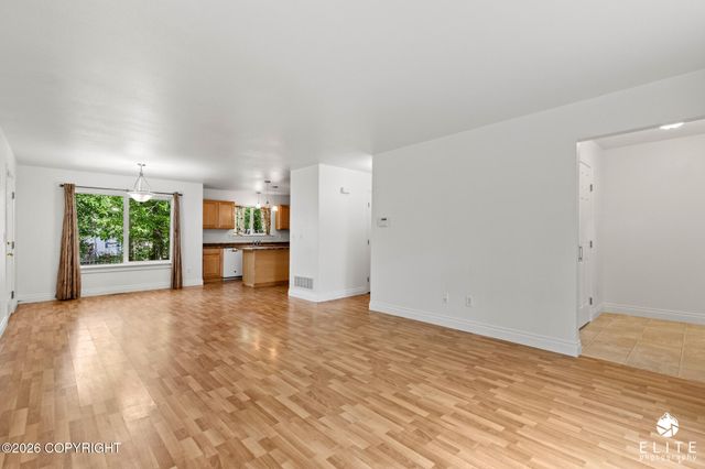 1548 N Pioneer Peak Drive, Wasilla, AK 99654