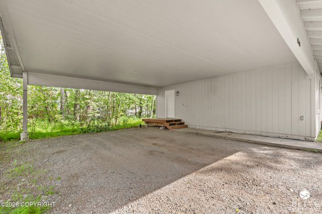1548 N Pioneer Peak Drive, Wasilla, AK 99654