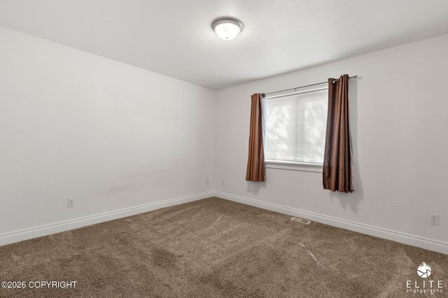 1548 N Pioneer Peak Drive, Wasilla, AK 99654