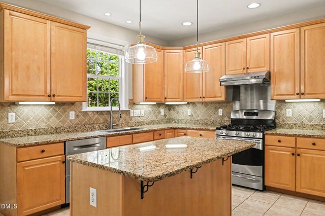 1808 Abby Knoll Drive, Apex, NC 27502