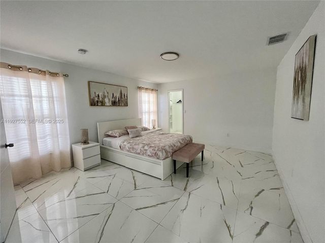 1017 SW 124th Ct, Miami, FL 33184