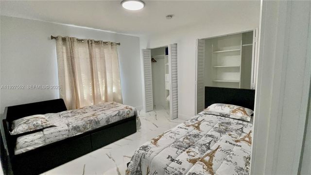 1017 SW 124th Ct, Miami, FL 33184