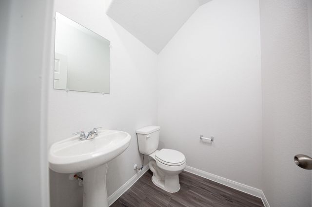 16909 Hazelnut Drive, Conroe, TX 77302