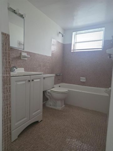 1610 Liberty St 3, Hollywood, FL 33020