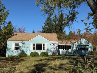 6164 Ward Road, Orchard Park, NY 14127