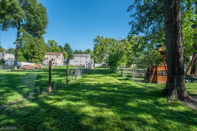3 Woodlawn Ter, Cedar Grove Twp., NJ 07009