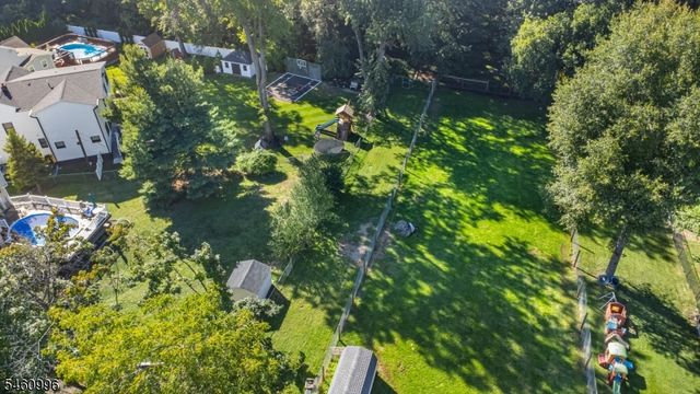 3 Woodlawn Ter, Cedar Grove Twp., NJ 07009