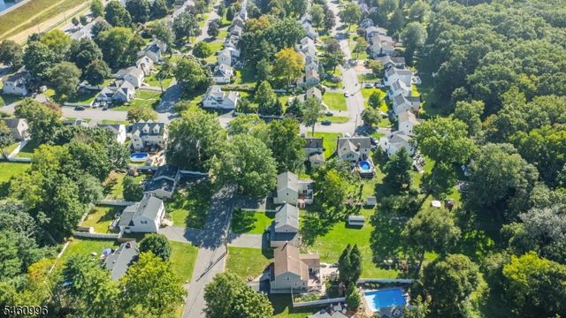 3 Woodlawn Ter, Cedar Grove Twp., NJ 07009