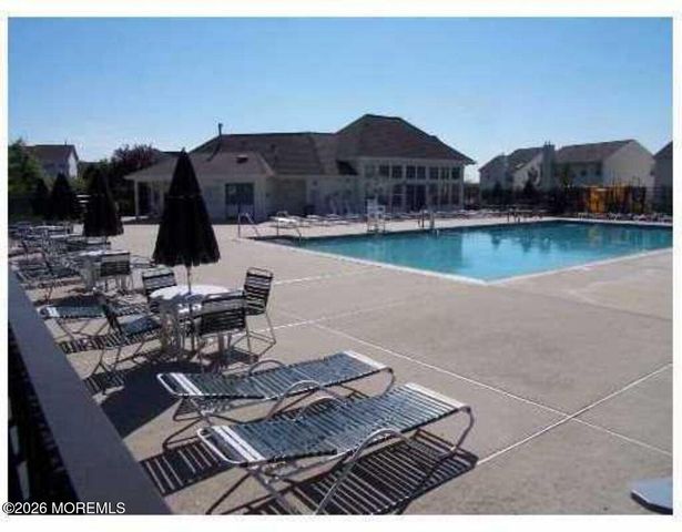 16 Puchala Drive, Parlin, NJ 08859