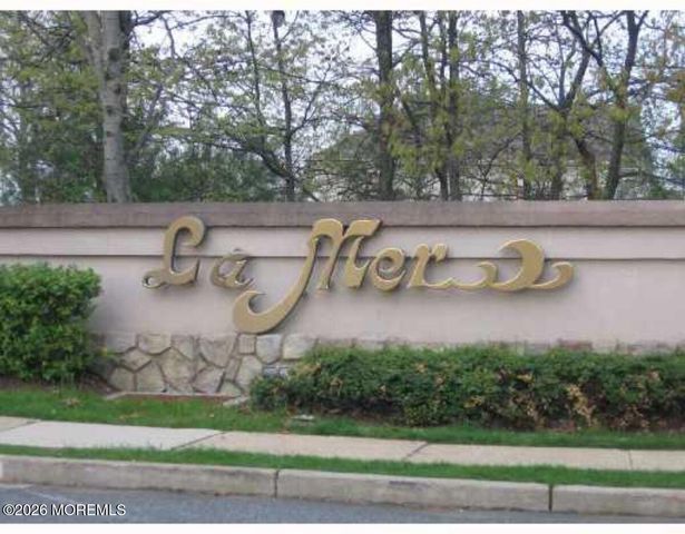 16 Puchala Drive, Parlin, NJ 08859