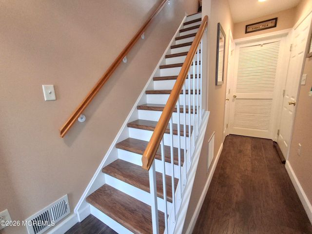 16 Puchala Drive, Parlin, NJ 08859