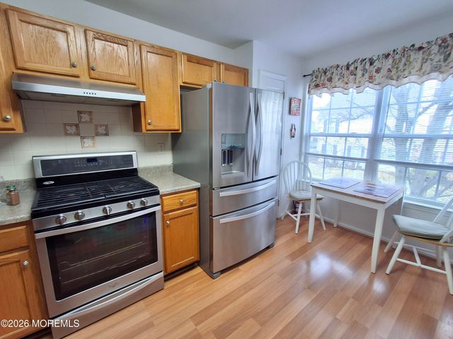 16 Puchala Drive, Parlin, NJ 08859