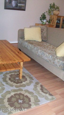 16 Puchala Drive, Parlin, NJ 08859