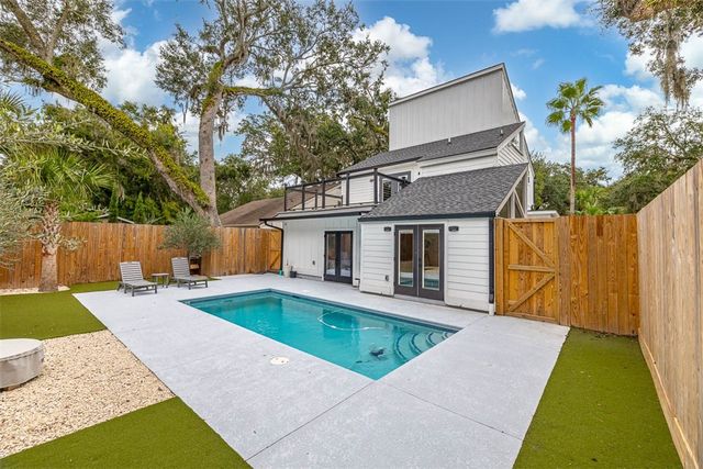 113 Peachtree Street, St Simons Island, GA 31522