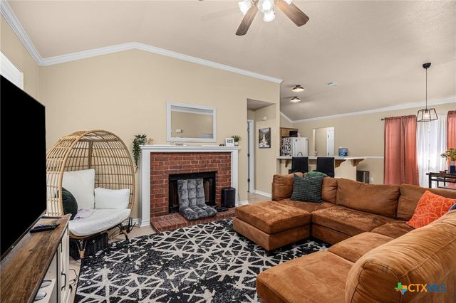 305 W Blancas Drive, Copperas Cove, TX 76522