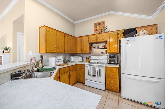 305 W Blancas Drive, Copperas Cove, TX 76522