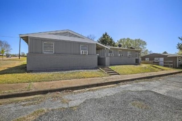 62 Pershing Drive, Denison, TX 75020