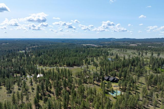 5101 W Morning Ln, Spokane, WA 99224