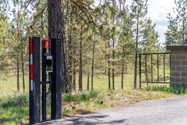 5101 W Morning Ln, Spokane, WA 99224