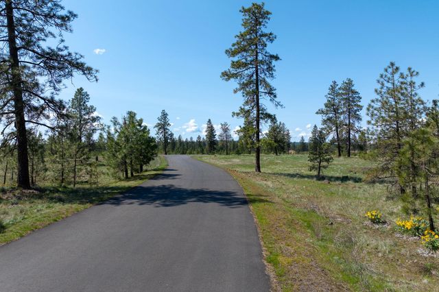 5101 W Morning Ln, Spokane, WA 99224