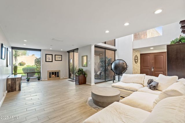 7401 N SCOTTSDALE Road 24, Paradise Valley, AZ 85253