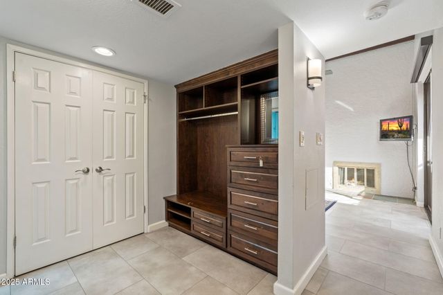 7401 N SCOTTSDALE Road 24, Paradise Valley, AZ 85253