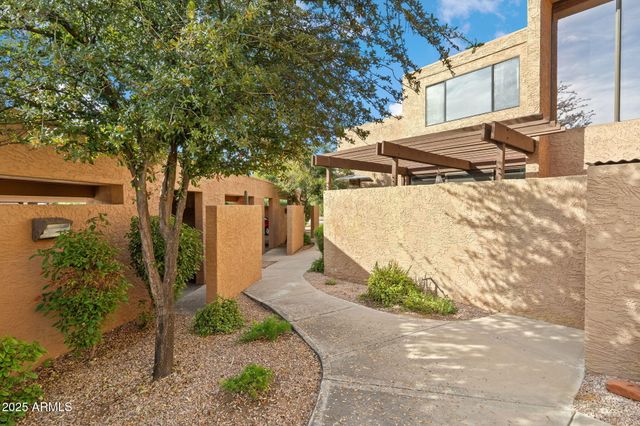 7401 N SCOTTSDALE Road 24, Paradise Valley, AZ 85253