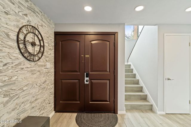 7401 N SCOTTSDALE Road 24, Paradise Valley, AZ 85253