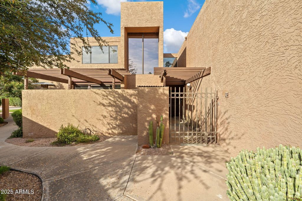 7401 N SCOTTSDALE Road 24, Paradise Valley, AZ 85253