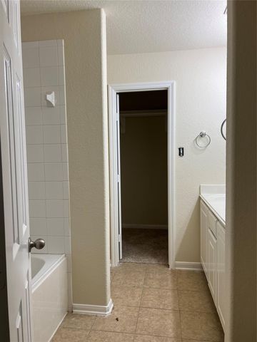 839 Westwood Glen Lane, Houston, TX 77047