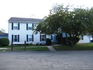 17024 Beach Street, Clinton Charter Township, MI 48038