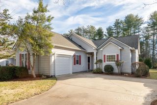 135 Cambridge Drive, Brevard, NC 28712
