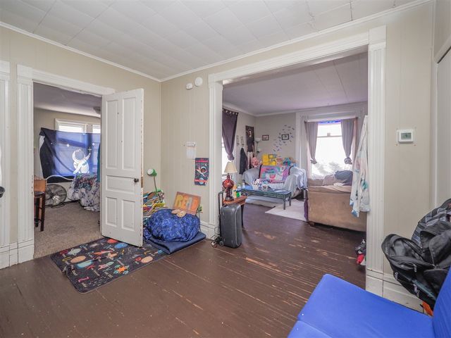 731 Village Street, Kalamazoo, MI 49008