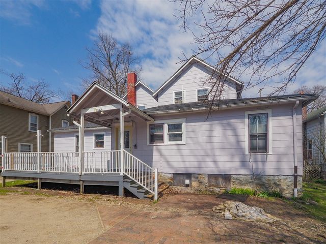 731 Village Street, Kalamazoo, MI 49008