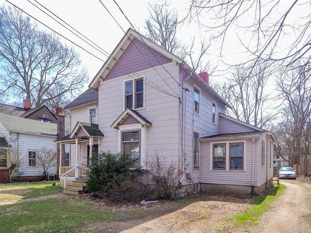 731 Village Street, Kalamazoo, MI 49008