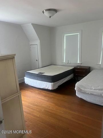 8 Roseld Court, Deal, NJ 07723