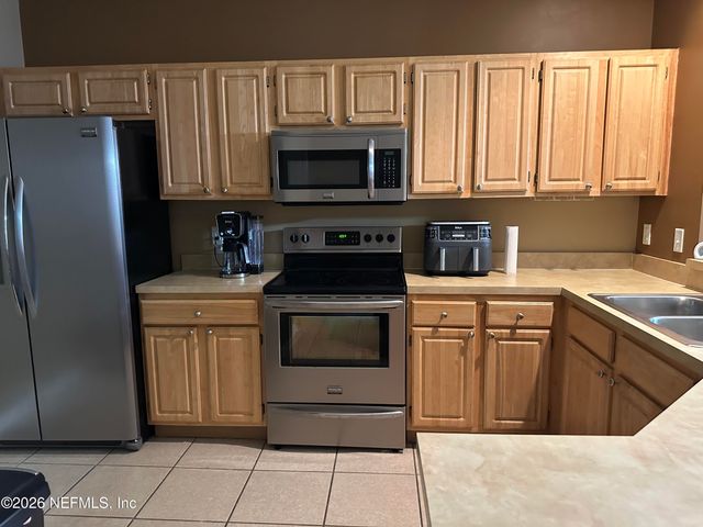 3750 SILVER BLUFF Boulevard 402, Orange Park, FL 32065