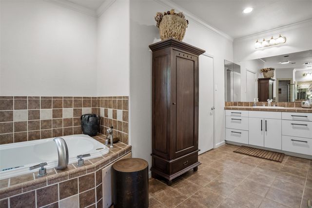 204 Yellow Creek Trail, Crockett, TX 75835