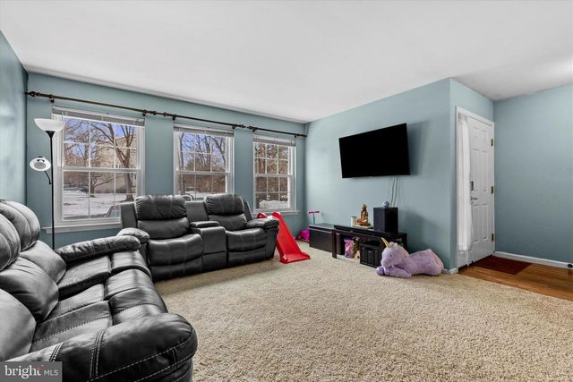 804 YORKVIEW DRIVE, Mechanicsburg, PA 17055